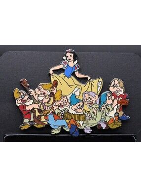 Disney 2001 Snow White & The Seven Dwarfs Dancing Jumbo Pin (C7)